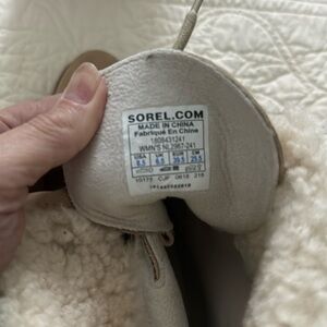 Excellent used Sorel ankle boots